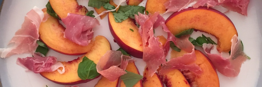 Peach-and-Proscuitto-Salad